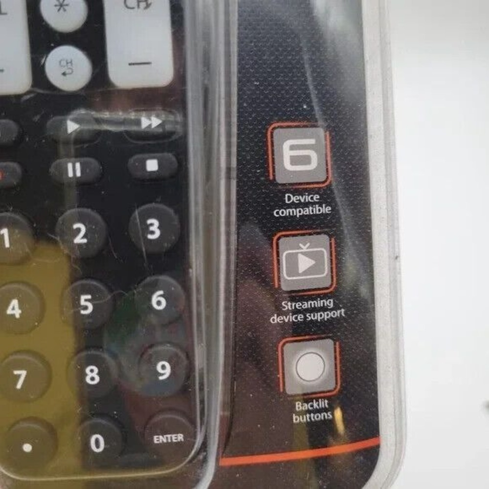 Blackweb 6-Device Universal Remote Backlit Buttons Streaming‎ Device Support - Picture 6 of 10